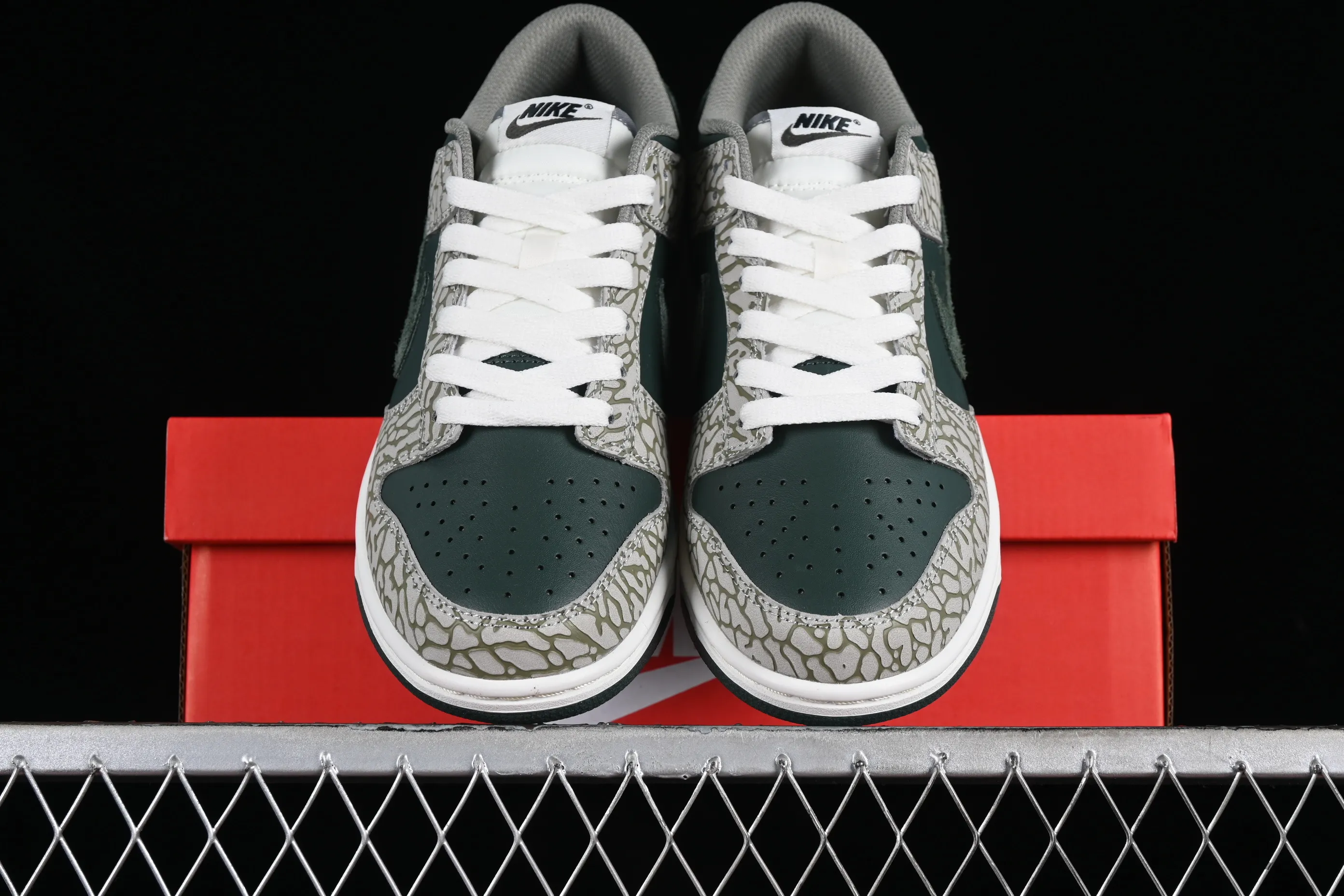 All categories Nk SB Dunk series Nk SB Dunk Low low-top sneakers Nk Dunk Low "Urban Landscape 2.0" cracked suede SB low-top casual sneakers HF4878-053